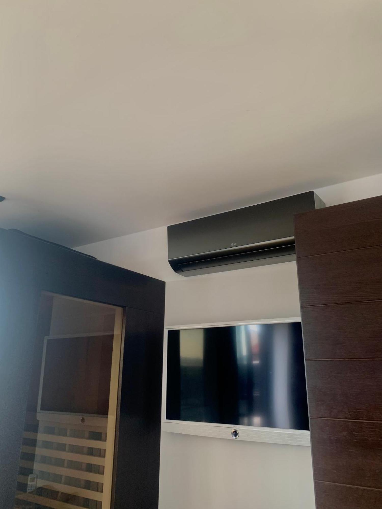 Apartman Se Saunou A Terasou S Vyhledem Na Брно Экстерьер фото