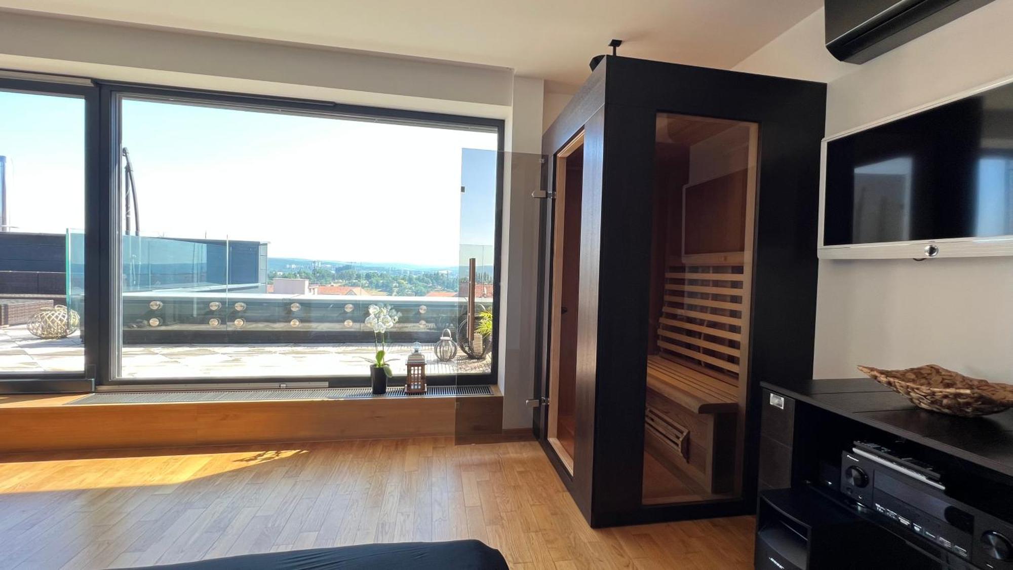 Apartman Se Saunou A Terasou S Vyhledem Na Брно Экстерьер фото