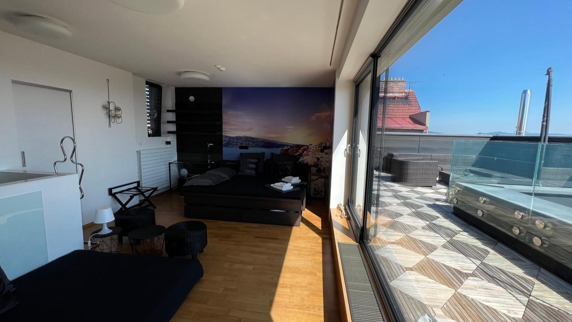 Apartman Se Saunou A Terasou S Vyhledem Na Брно Экстерьер фото